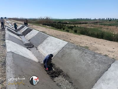 بتن ریزی و بازسازی کامل کانال G6 شبکه آبیاری گتوند